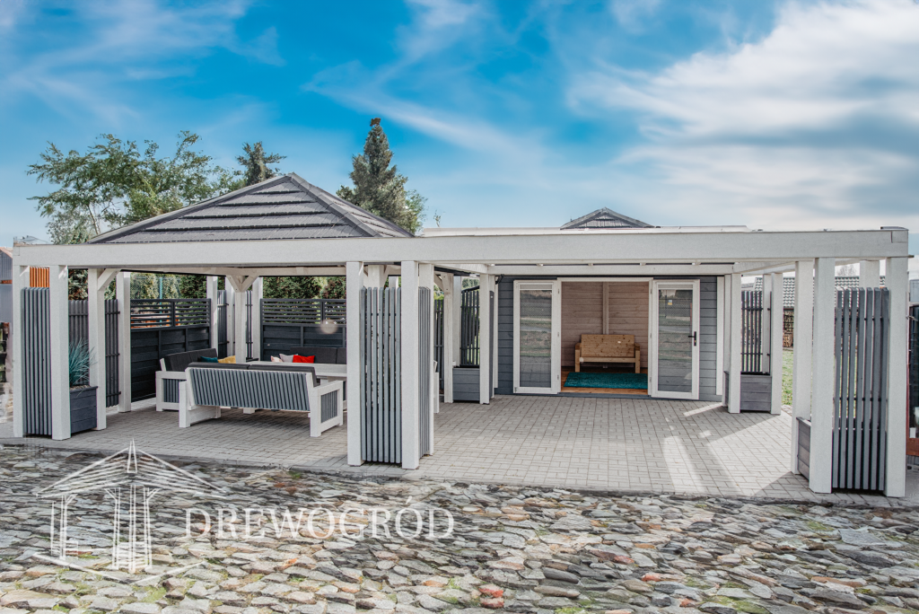 Altana drewniana nowoczesna domek